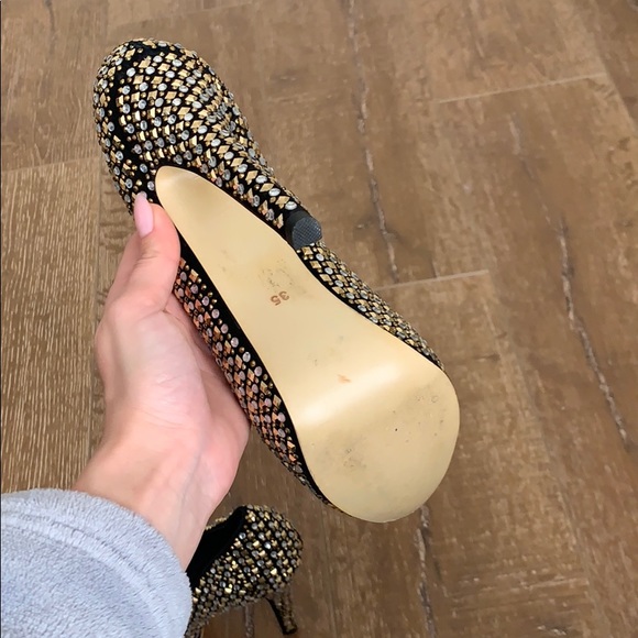 Pumps - Picture 5 of 5